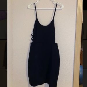 Black bodycon dress